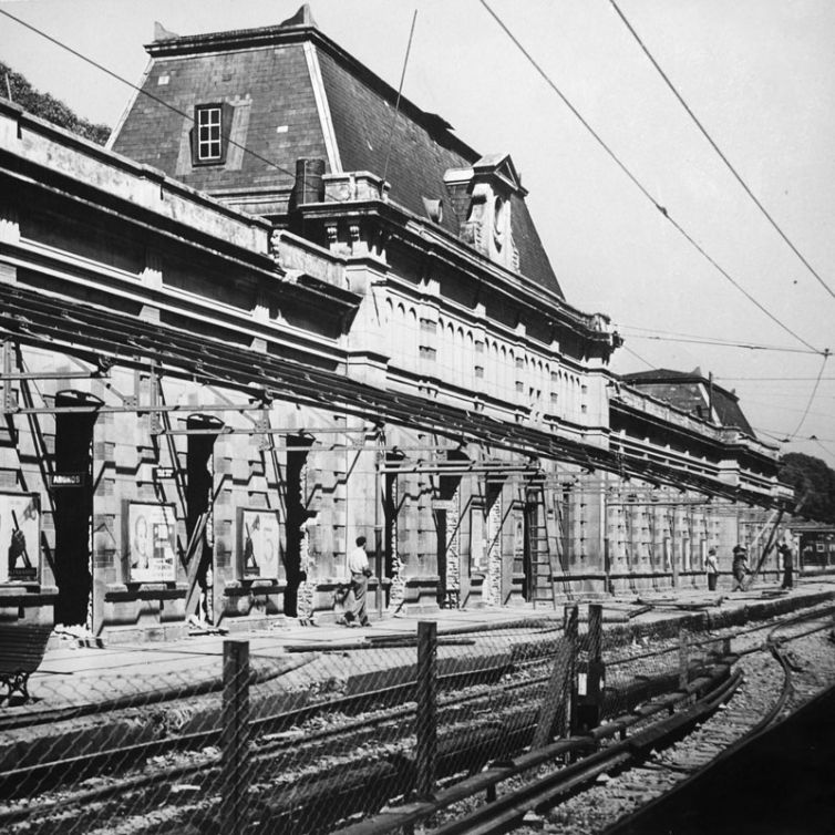 Estación F. Lacroze, 1949. MNF. Este año comienzan las obras para renovar completamente la antigua estación terminal.